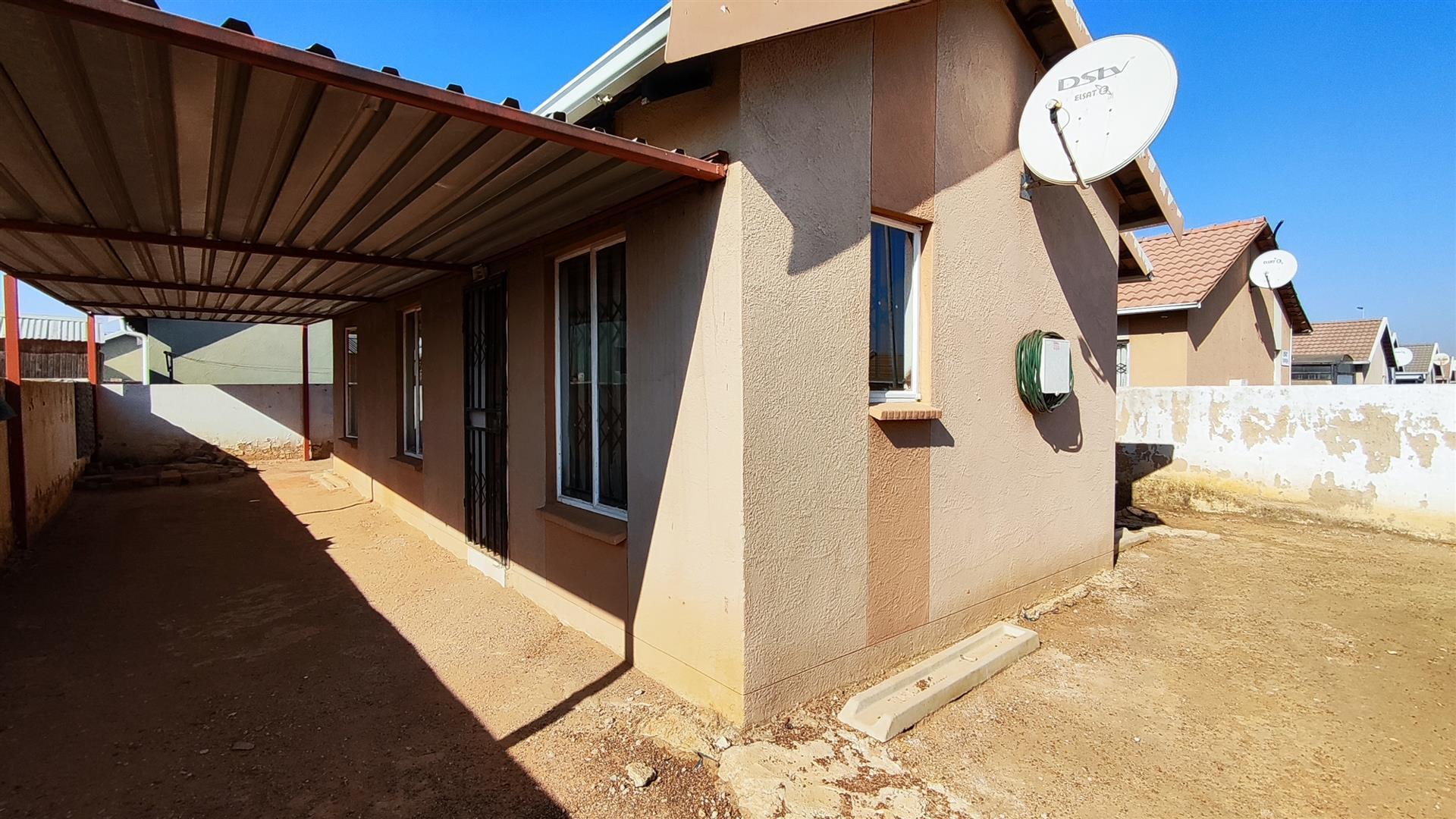 Front View of property in Windmill Park