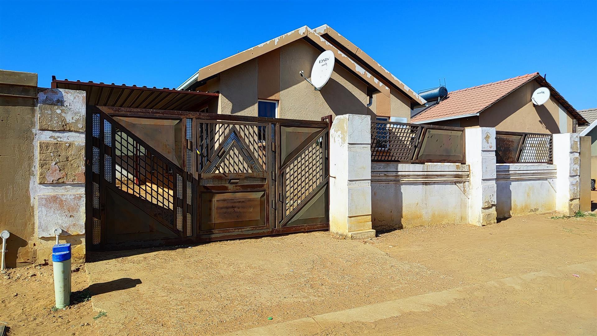 Front View of property in Windmill Park