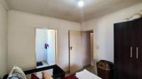 Main Bedroom - 11 square meters of property in Windmill Park