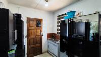 Kitchen - 6 square meters of property in Windmill Park