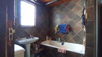 Bathroom 1 - 9 square meters of property in Pretoria North