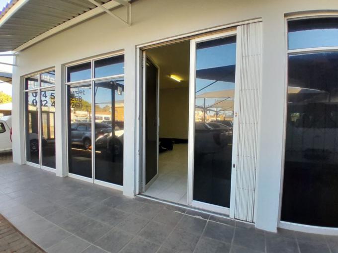 Commercial to Rent in Rustenburg - Property to rent - MR643904