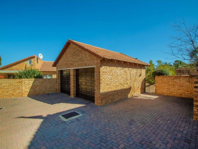 2 Bedroom Simplex for Sale For Sale in Radiokop - MR643950