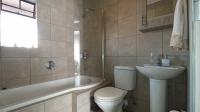 Bathroom 1 - 5 square meters of property in Montana Tuine