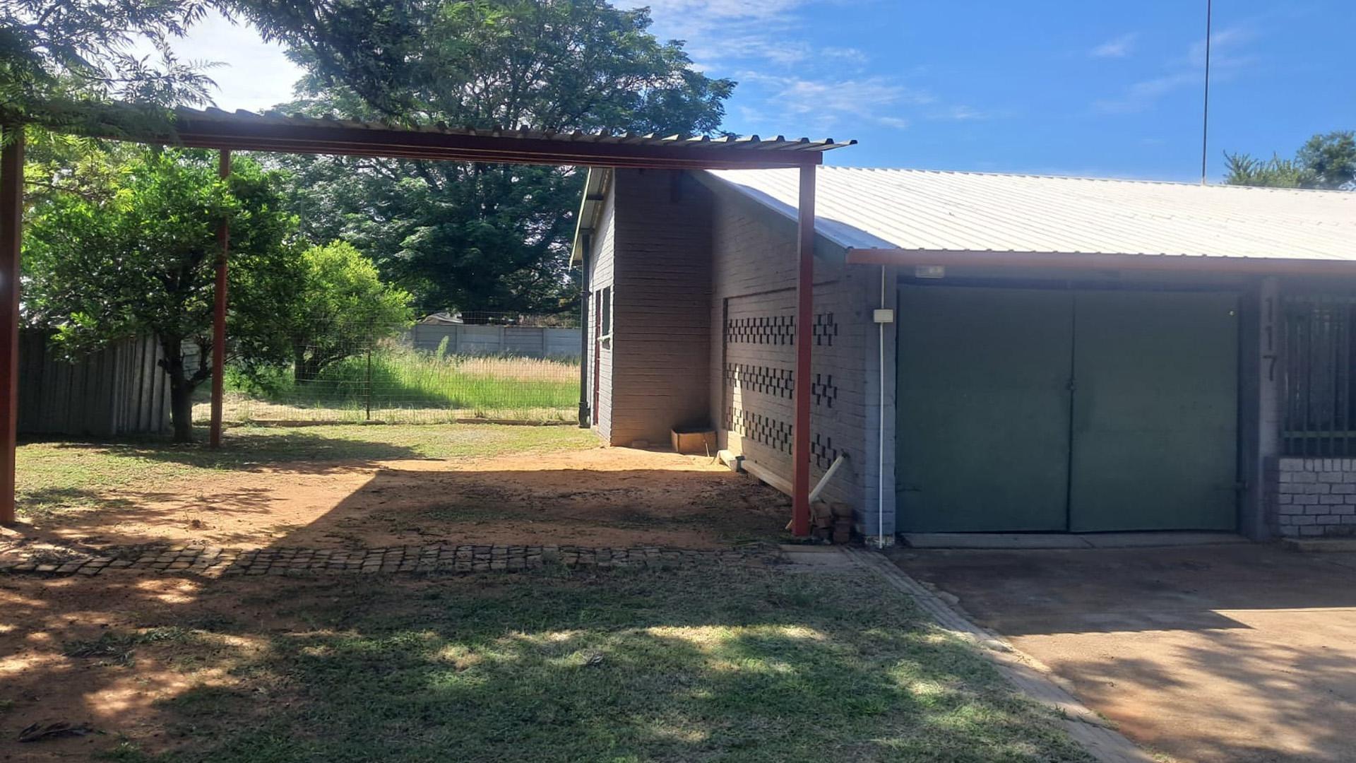 Front View of property in Modimolle (Nylstroom)