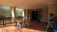 Patio - 30 square meters of property in Paulshof