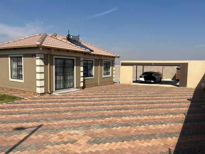 3 Bedroom House for Sale For Sale in Azaadville Gardens - MR643988