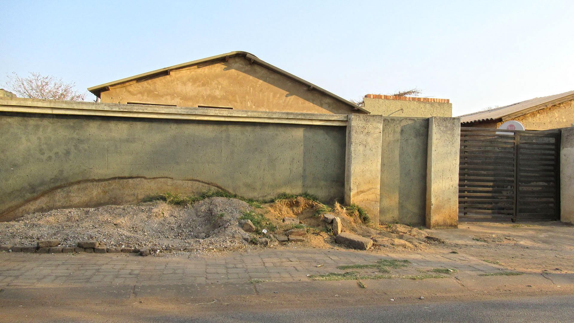 Front View of property in Moroka