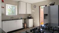 Kitchen - 15 square meters of property in Bassonia