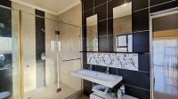 Main Bathroom - 16 square meters of property in Sonneveld