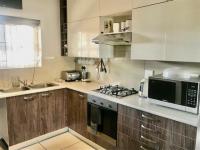 Kitchen of property in Kraaifontein