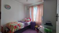 Bed Room 1 - 9 square meters of property in Belhar