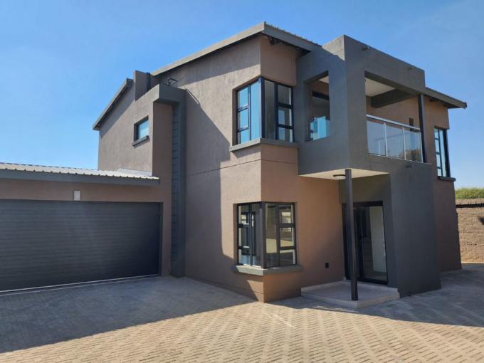 3 Bedroom Simplex for Sale For Sale in Polokwane - MR644099