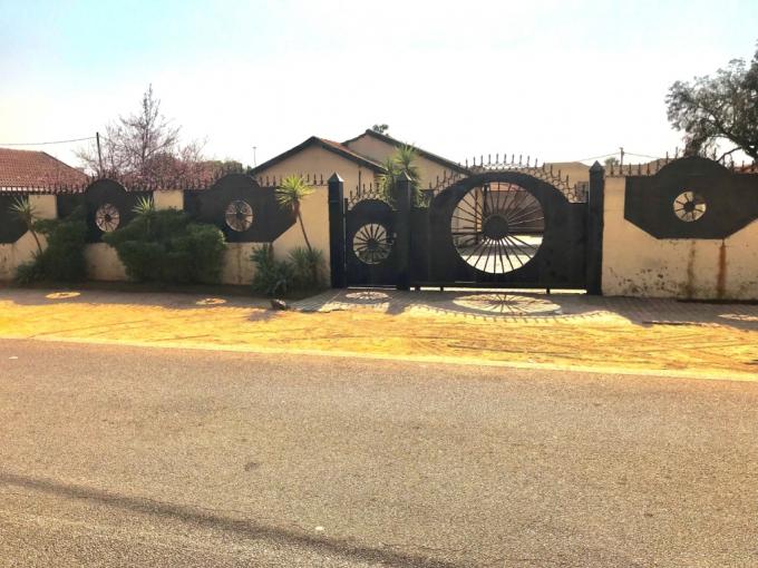 3 Bedroom House for Sale For Sale in Soshanguve - MR644161