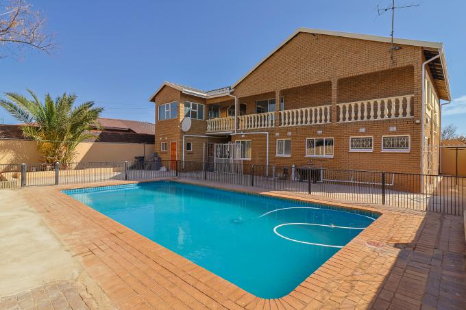 5 Bedroom House for Sale For Sale in Lenasia South - MR644187