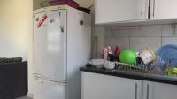 Kitchen - 4 square meters of property in Klippoortje