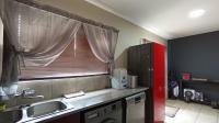 Kitchen - 6 square meters of property in Kosmosdal