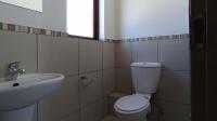 Bathroom 1 - 4 square meters of property in Vorna Valley