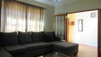 Lounges - 20 square meters of property in Symhurst