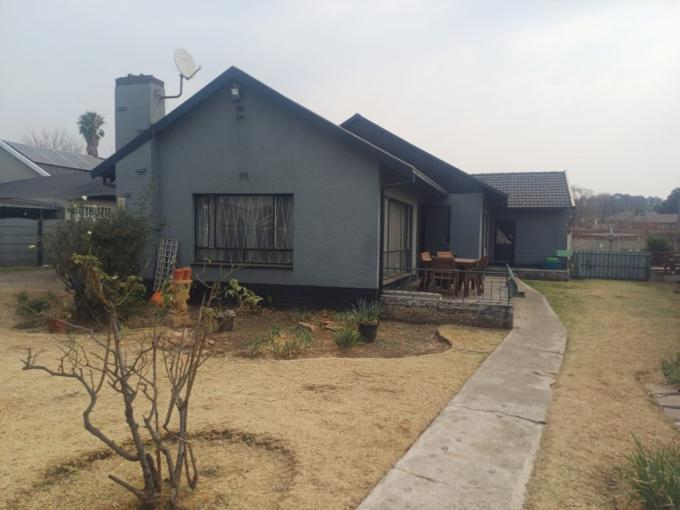 6 Bedroom House for Sale For Sale in Germiston - MR644420