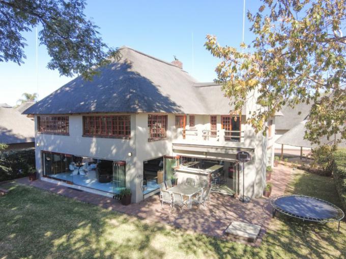 6 Bedroom House for Sale For Sale in Hartbeespoort - MR644431