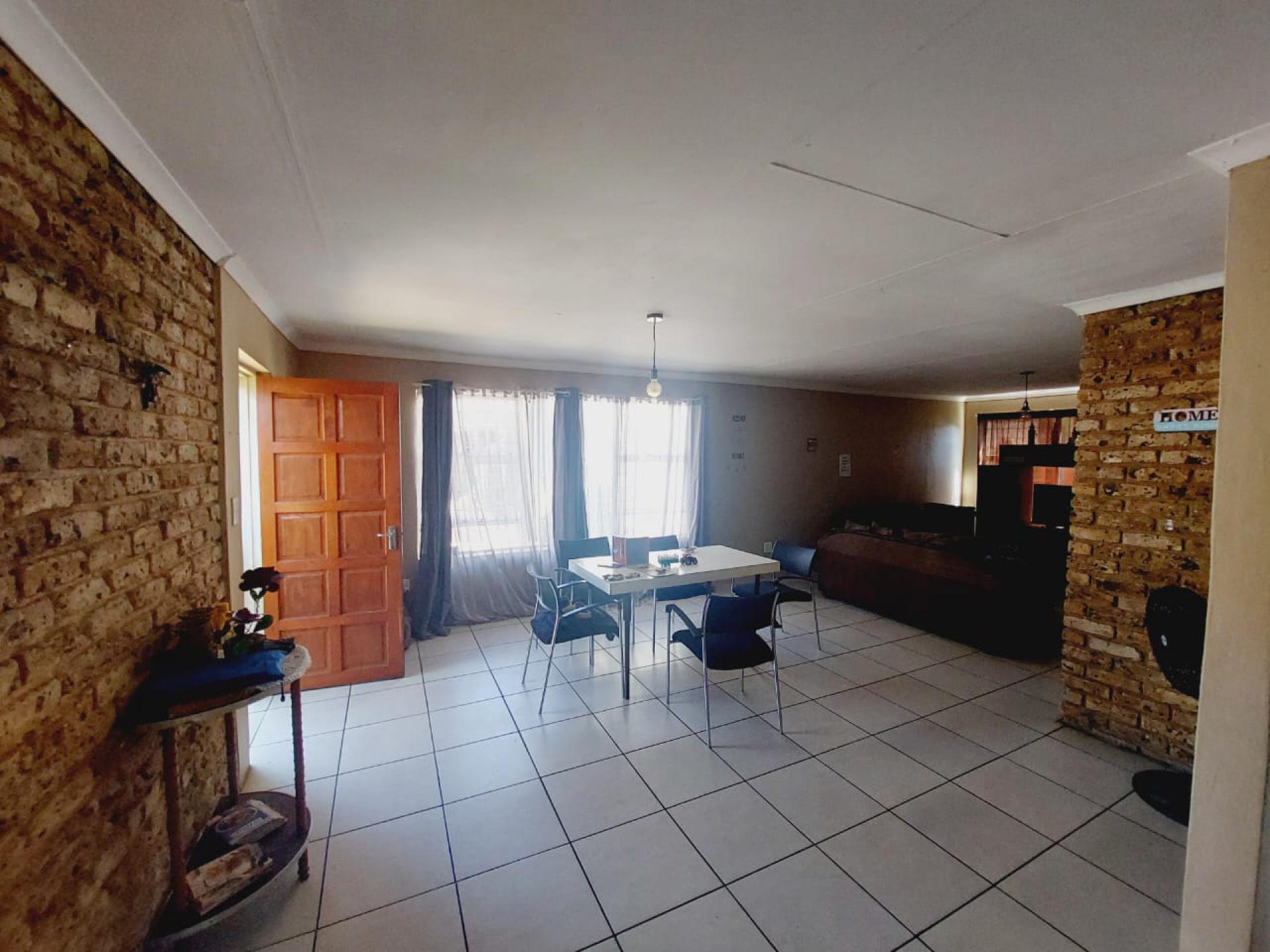 Dining Room of property in Krugersdorp