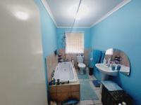 Bathroom 1 of property in Krugersdorp