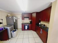 Kitchen of property in Krugersdorp