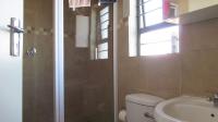 Main Bathroom - 5 square meters of property in Protea Glen