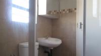 Main Bathroom - 5 square meters of property in Protea Glen