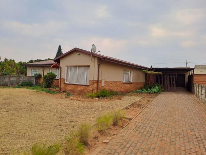 4 Bedroom House for Sale For Sale in Witpoortjie - MR644545