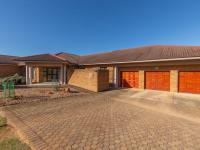  of property in Stilbaai (Still Bay)