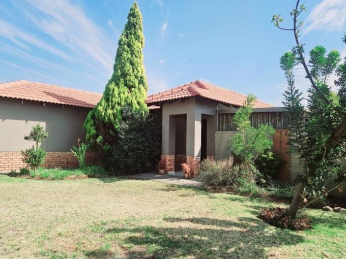 3 Bedroom House for Sale For Sale in Waterval East - MR644611