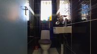 Bathroom 1 - 5 square meters of property in Ormonde