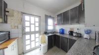 Kitchen - 8 square meters of property in Ntuzuma