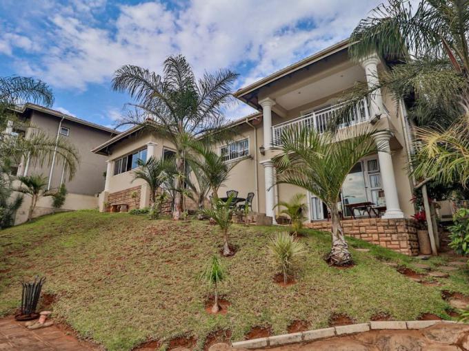 4 Bedroom House for Sale For Sale in Amanzimtoti  - MR644762