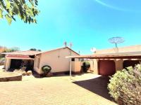  of property in Glenvista