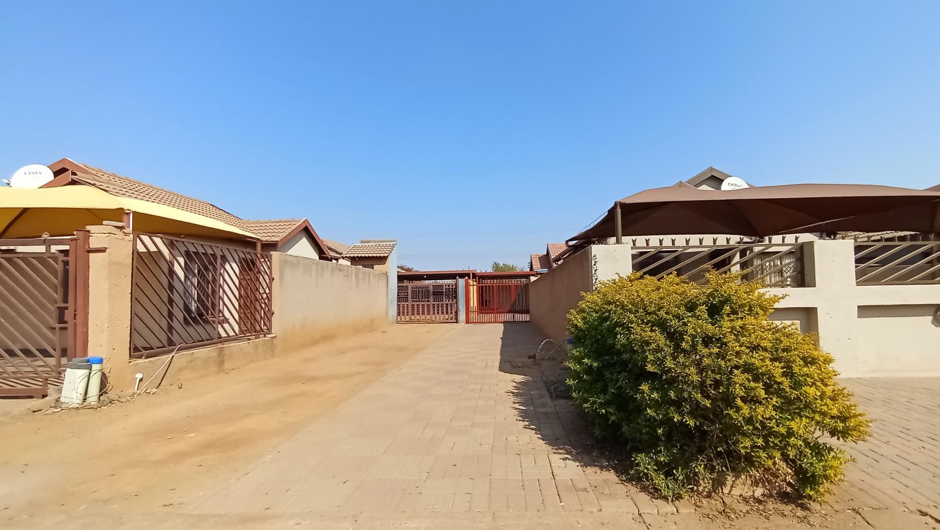 Front View of property in Soshanguve East