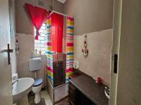 Bathroom 1 of property in Emalahleni (Witbank) 