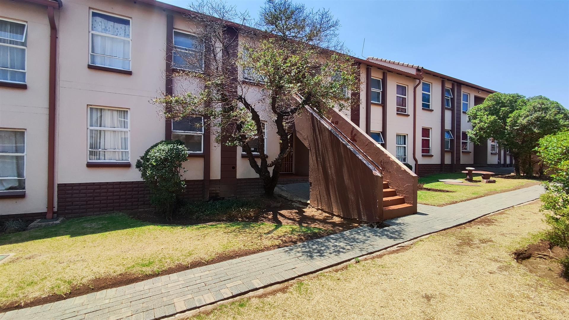 Front View of property in Norkem park