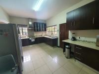  of property in Glenvista