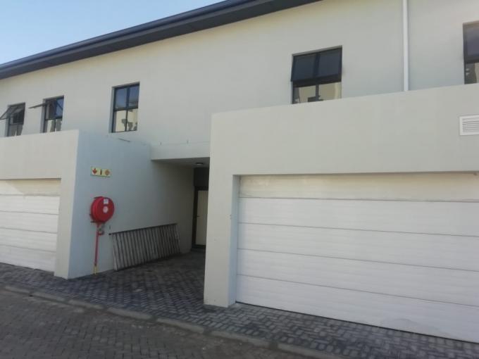 3 Bedroom Simplex for Sale For Sale in The Sandown - MR644971