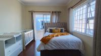 Main Bedroom - 27 square meters of property in Parklands