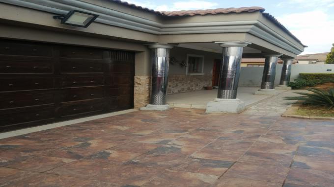 3 Bedroom Freehold Residence for Sale For Sale in Mahube Valley - Private Sale - MR645024