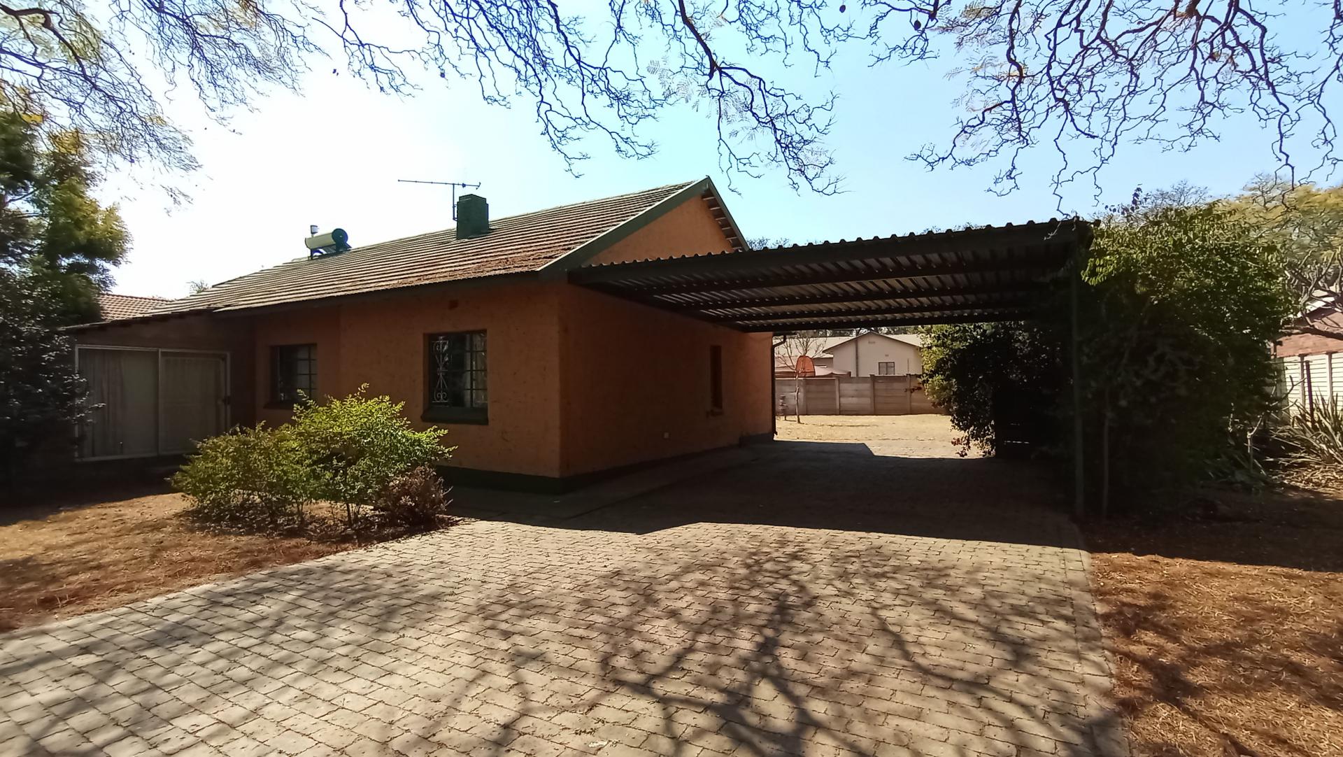 Front View of property in Cullinan