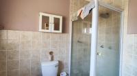 Bathroom 1 - 7 square meters of property in Riversdale