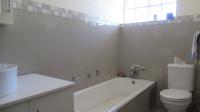 Bathroom 1 - 5 square meters of property in Kew