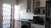 Kitchen - 9 square meters of property in Kew