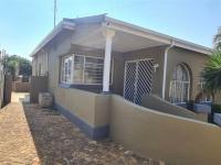  of property in Primrose