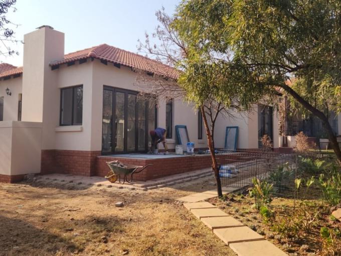 3 Bedroom House for Sale For Sale in Hartbeespoort - MR645264